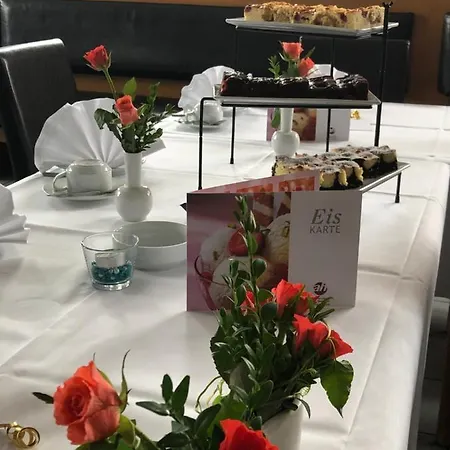 阿斯特拉尔茵莱比锡酒店与餐厅 3*