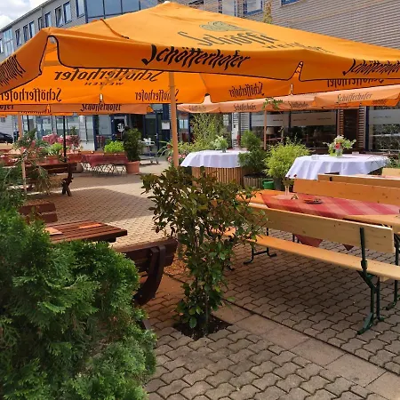 מלון Astral'inn & Restaurant 3*